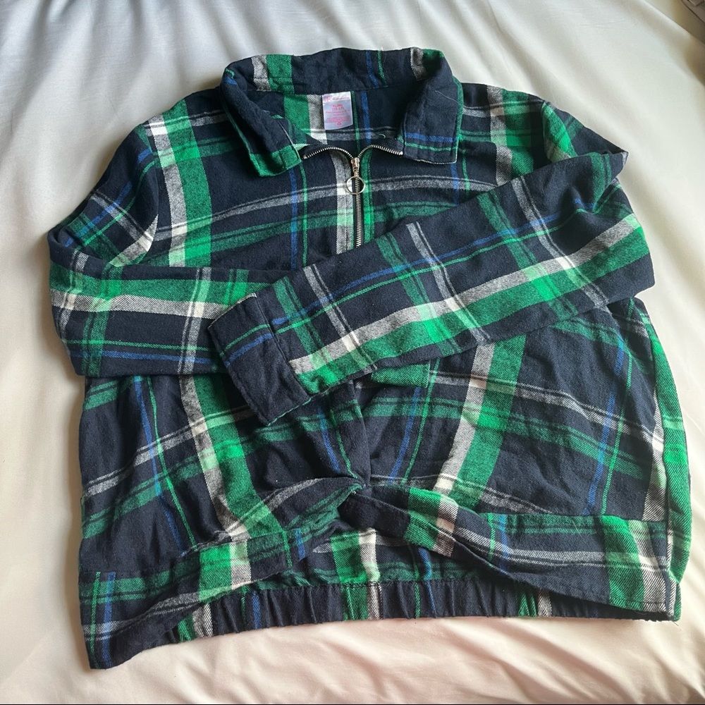 💜 Faded Glory juniors XL cropped flannel pullover💜